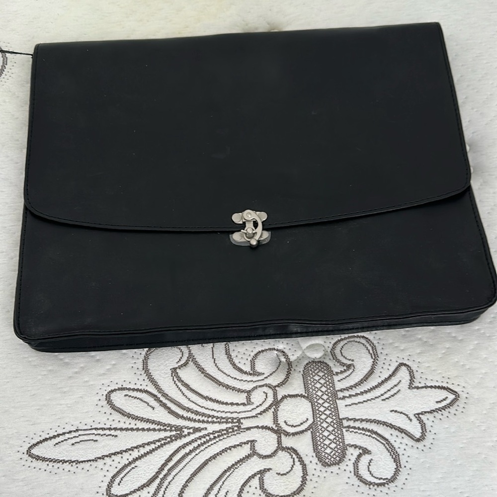 Small briefcase black leather her
Brand new with label